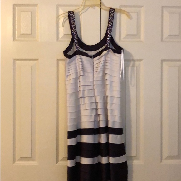 Cocktail Dress - Picture 3 of 4